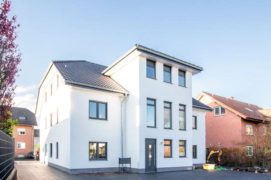 Ansicht Hinten - Wohnung mieten in Paderborn - Moderne 3-Zimmerwohnung mit Balkon und Fahrstuhl in schöner Lage von Paderborn Elsen