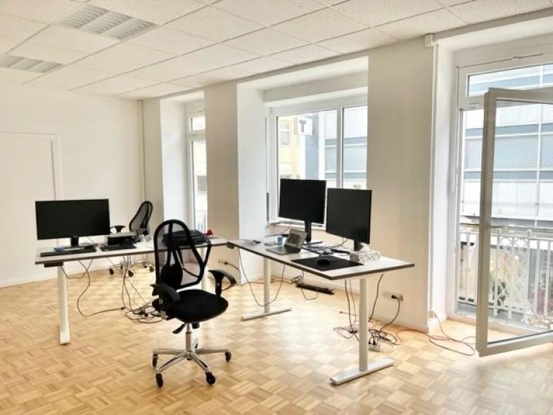 Büro - Büro/Praxis mieten in Bielefeld - RESERVIERT - Zentraler geht es nicht - helle, attraktive Büroflächen