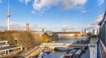 Märkisches Ufer 14, Blick auf die Spree