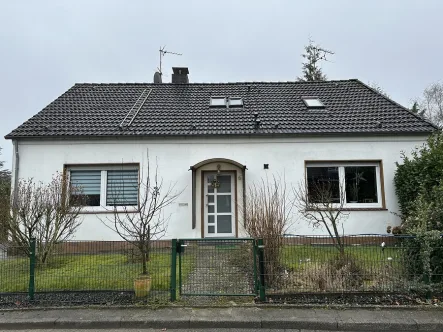 Frontale - Haus kaufen in Bochum - Feines Projekt-Haus in Stiepel !