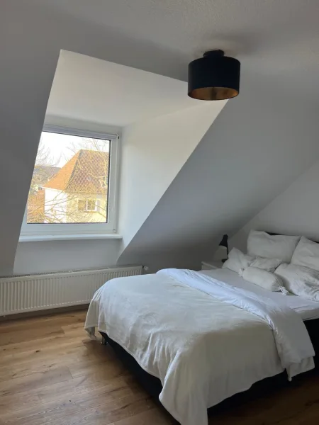 Schlafzimmer (2)