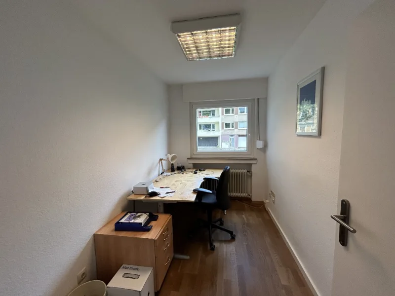 Büro 4