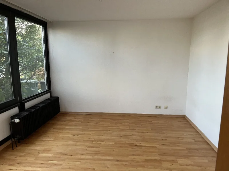 Büro o. Gästezimmer EG