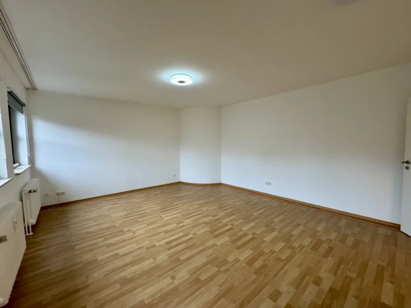 Wohn/ - Esszimmer - Wohnung kaufen in Bonn - Gemütliche 2-Zimmer Erdgeschosswohnung mit Terrasse und TG-Platz