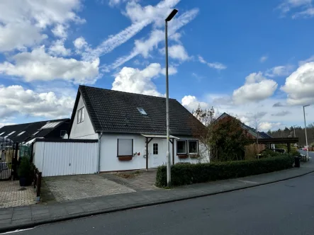 Außenansicht - Haus kaufen in Meckenheim / Merl - Familienfreundliches Einfamilienhaus mit Garten in Meckenheim-Merl