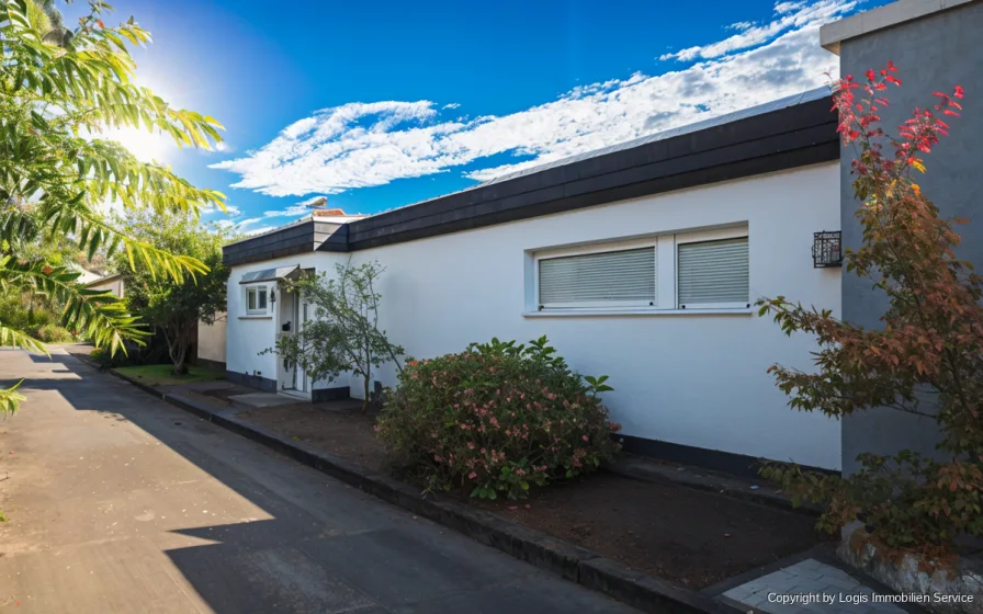 Titelbild - Haus kaufen in Bonn / Auerberg - Freiraum und Lebensfreude: Ihr Bungalow in Auerberg