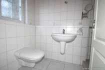 Badezimmer Einliegerwohnung (optional)