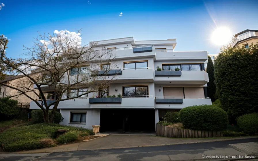 Titelbild - Wohnung kaufen in Bonn / Mehlem - Charmante Erdgeschosswohnung mit Terrasse und Top-Lage am Naturschutzgebiet Rodderberg