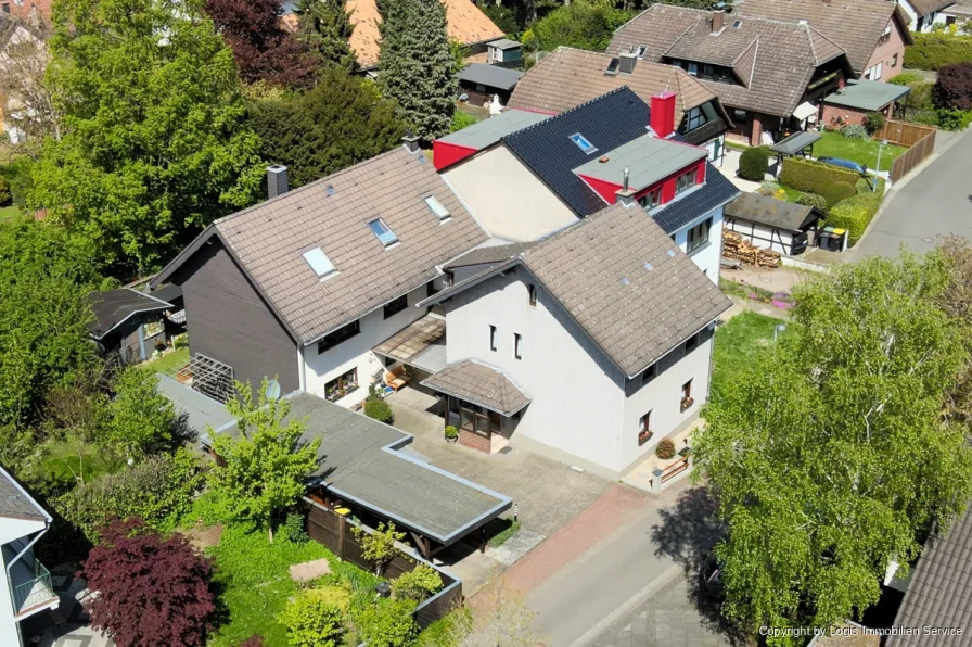 Titelbild - Haus kaufen in Wachtberg / Ließem - Doppeltes Wohnvergnügen in Wachtberg-Ließem: Zwei Häuser, unzählige Möglichkeiten!