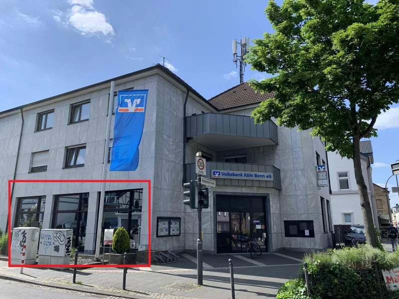 Ansicht - Laden/Einzelhandel mieten in Bonn - Bonn-Oberkassel: Helle Verkaufs-, Büro- & Praxisfläche mit großem Archiv.