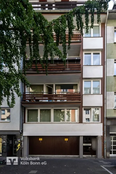  - Zinshaus/Renditeobjekt kaufen in Köln - Gepflegtes Mehrfamilienhaus in Bestlage
