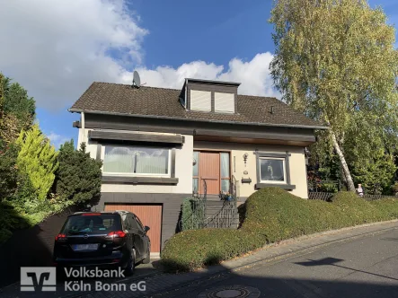 Ansicht - Haus kaufen in Königswinter - Königswinter-Thomasberg - Freistehendes Einfamilienhaus mit schönem Garten in sehr beliebter Lage!