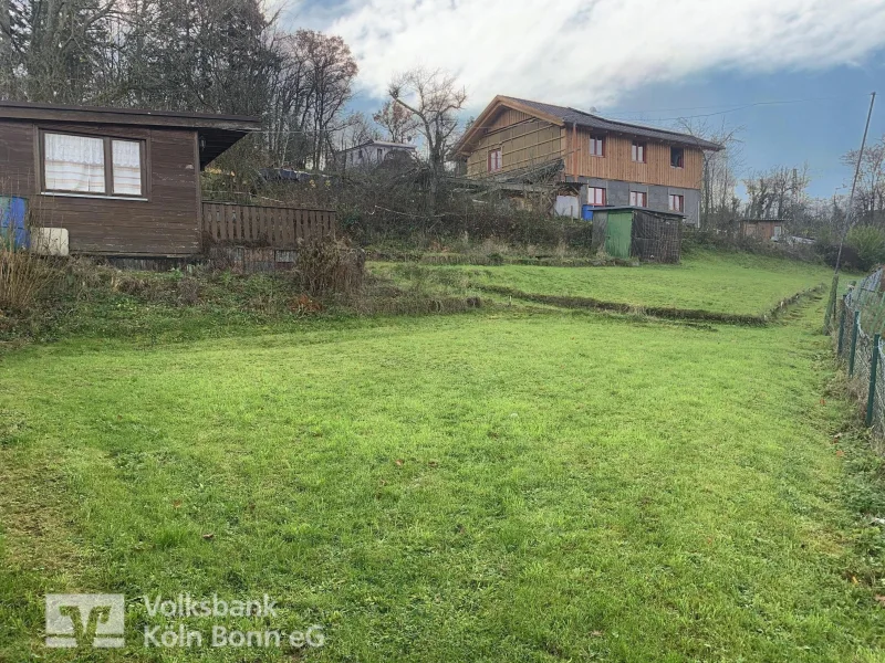 zugehöriges Grundstück - Haus kaufen in Windeck - Windeck-Werfen - Kleines Fachwerkhaus in ländlicher Lage