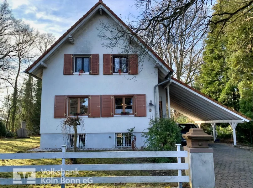 Außenansicht - Haus kaufen in Bad Honnef - Bad Honnef-Aegidienberg-Freistehendes Einfamilienhaus mit schönem Garten in ruhiger Lage !