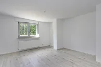 Platz für großen Schlafzimmerschrank