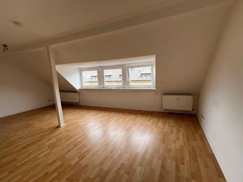 Wohnzimmer - Wohnung mieten in Rheine - Außergewöhnliche Gelegenheit! Haus im Haus über 3 Etagen mit Dachterrasse und eigenem Eingang!