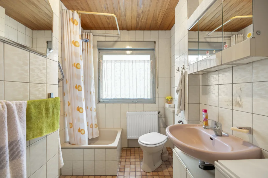 Badezimmer EG