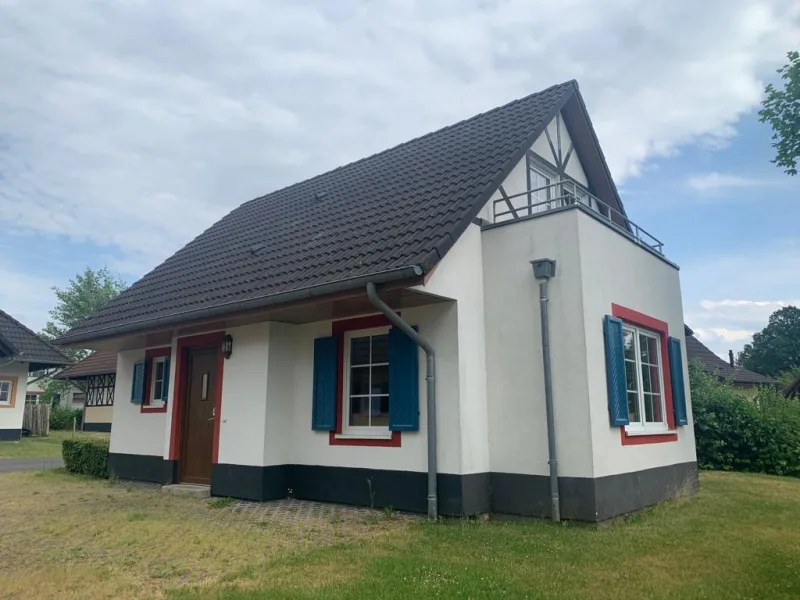 Haus Nr. 611 - Haus kaufen in Ediger-Eller - Gepflegtes Ferienhaus im Ferienpark nähe Cochem - Nr. 611