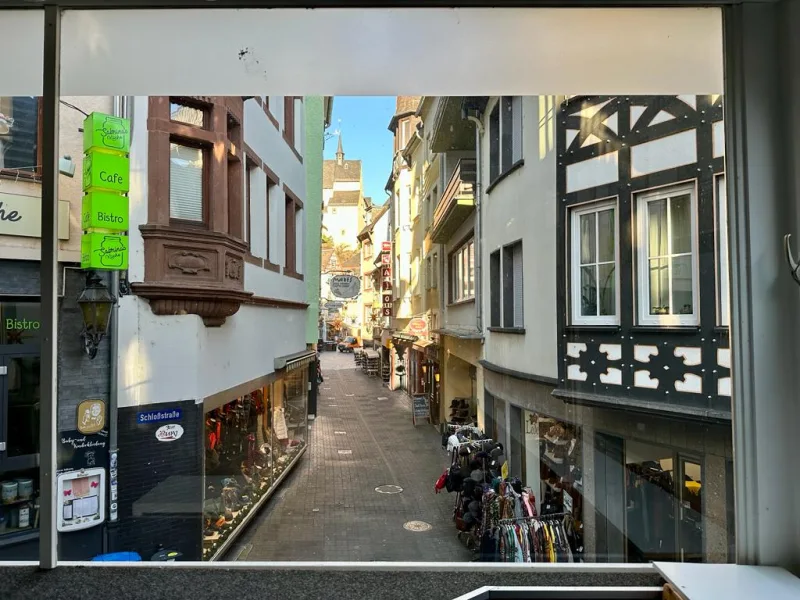 Ausblick in Richtung Marktplatz aus dem 1. OG