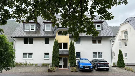 Liegenschaft - Wohnung kaufen in Cochem - Eigentumswohnung mit Loggia und Stellplatz in bevorzugter Wohnlage von Cochem