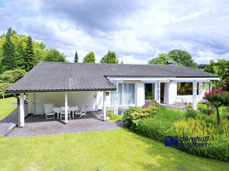 Hausansicht/Garten - Haus kaufen in Dortmund / Berghofen - 172 m² auf einer Ebene: Bungalow-Liebe in Berghofen