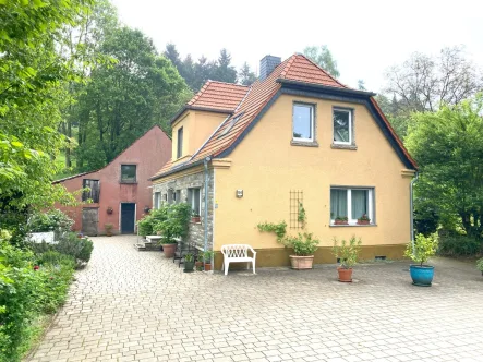 Hausansicht - Haus kaufen in Dortmund / Auf dem Schnee - Traumhaftes Anwesen mit parkähnlichem Garten in bester Lage von Dortmund