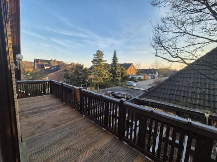 Blick vom Balkon - Wohnung mieten in Duisburg - Duisburger Süden - Rahm -  3 Zimmer-Wohnung, renoviert mit großem Balkon in ruhiger Wohnstraße