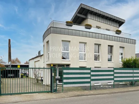 Ansicht Haus - Haus kaufen in Brüggen / Bracht - MULTI ++ Gewerbe/ Lager plus Wohnen/ Dach-Terrasse