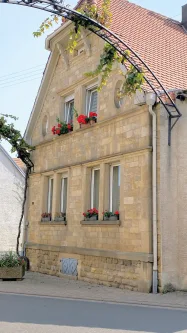 Aussenansicht  - Haus kaufen in Edenkoben - Schönes Sandsteinhaus für 1-2 Familien in Edenkoben!