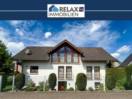 Deckblatt - Haus kaufen in Baesweiler / Loverich - Freistehende Immobilie mit Einliegerwohnung in Baesweiler-Loverich