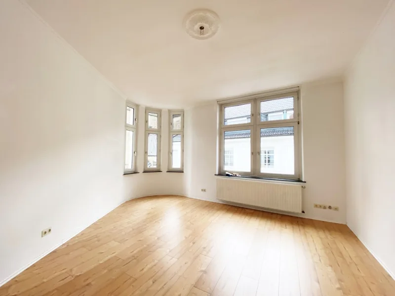 Esszimmer - Wohnung mieten in Gelsenkirchen - Helle ca. 108 m² große 3-Zimmer-Wohnung | Altbaucharme | frisch renoviert