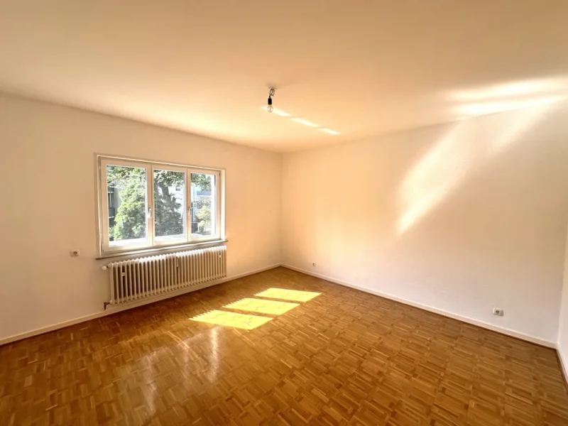 Wohnzimmer - Wohnung mieten in Gelsenkirchen - Charmante Mietwohnung mit großem Balkon | ca. 85 m² | Gelsenkirchen-Buer