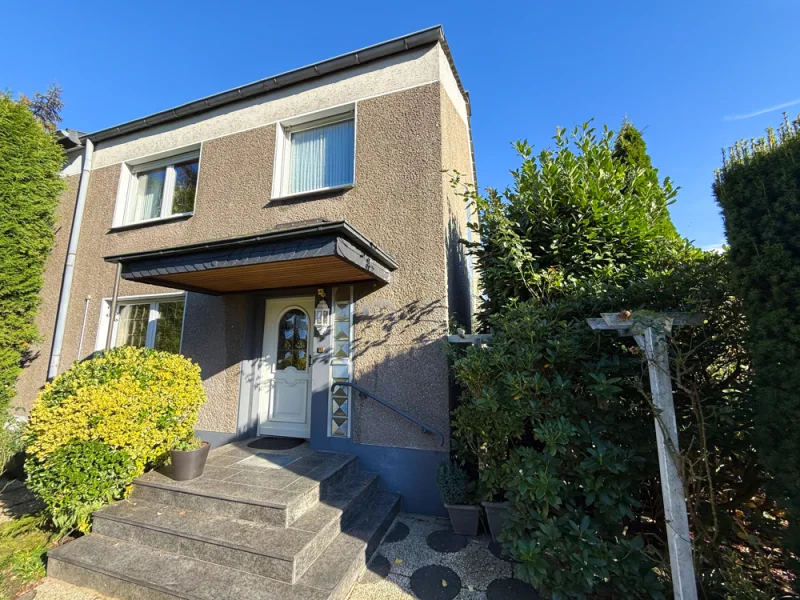 Eingangsbereich - Haus kaufen in Herten - Wohnen am Grün: Doppelhaushälfte mit Terrasse, Garten und Garage auf einem Erbpachtgrundstück