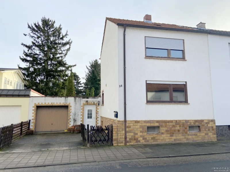 PE-23-MRVH-296 - Haus kaufen in Frankenthal (Pfalz) - ERBPACHT! BIETERVERFAHREN - PROVISIONSFREI- stark sanierungsbedürftige Doppelhaushälfte