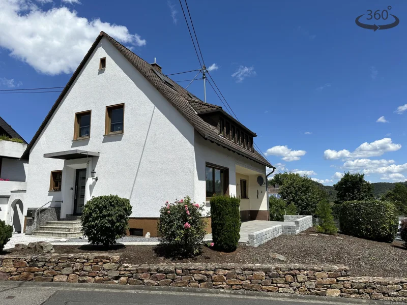 SP-24-DI-207 - Wohnung kaufen in Rhens - 3-Zimmer-Wohnung  im EG mit sehr schönem Freisitz und Gartenanteil