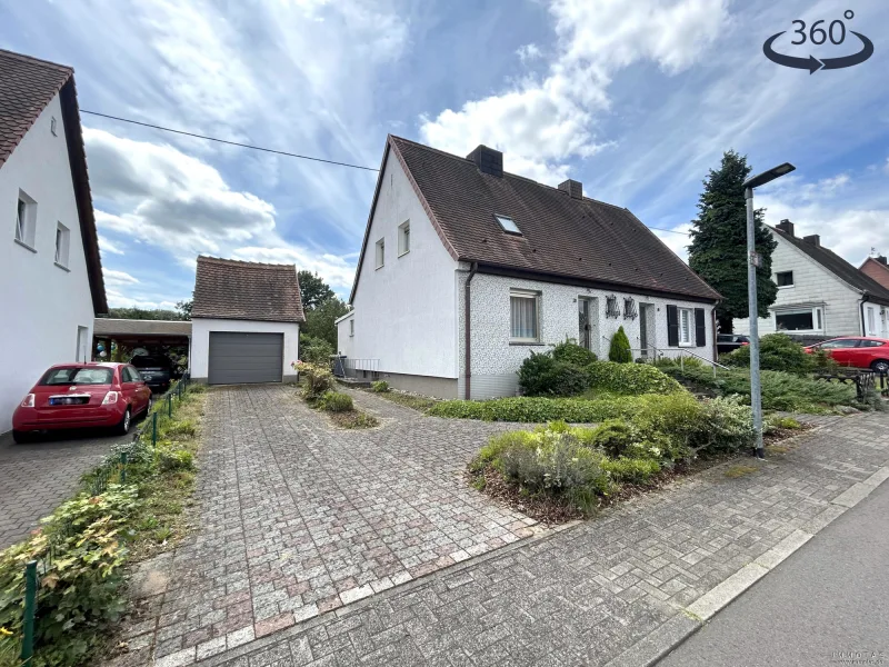 SP-24-CSBD-245 - Haus kaufen in Neunkirchen/Saar - Gemütliche Doppelhaushälfte mit Garage und Garten