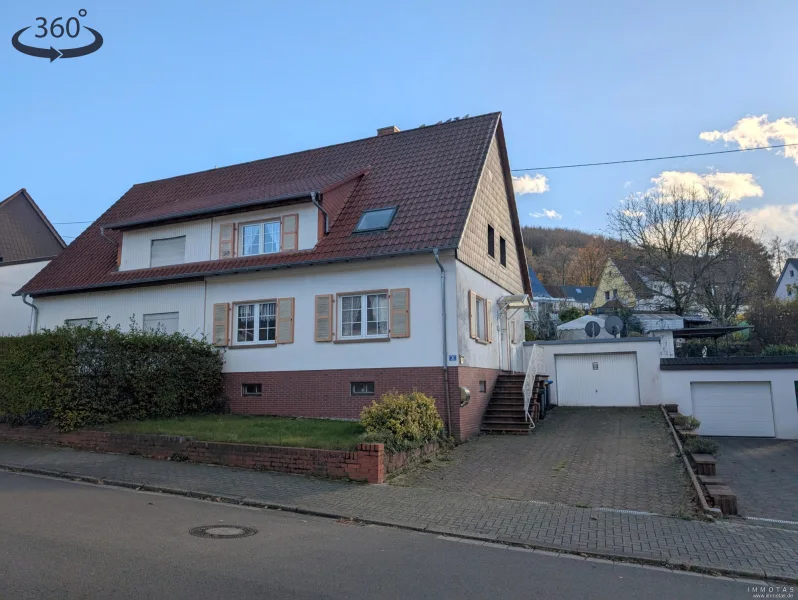 SP-24-CS-368  - Haus kaufen in Saarbrücken / Dudweiler - Charmante Doppelhaushälfte mit Garage und Garten sucht neuen Eigentümer