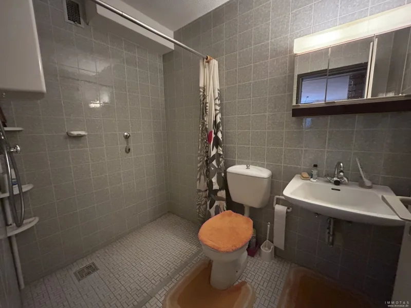 Badezimmer KG