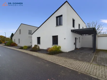 01-Front - Haus kaufen in Linnich - Modernes, freistehendes Einfamilienhaus in Linnich-Körrenzig