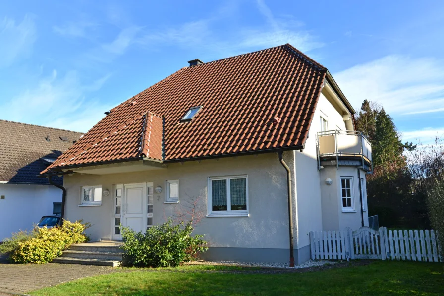  - Haus kaufen in Hennef - Hennef-Zentrum: Sehr gepflegtes, großzügiges Einfamilienhaus in ruhiger Lage