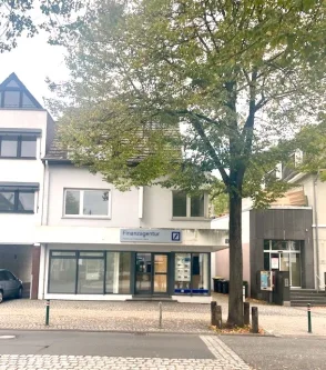 Aussenansicht - Laden/Einzelhandel mieten in Hennef - Großzügiges Ladenlokal in 1a-Lage der Frankfurter Straße