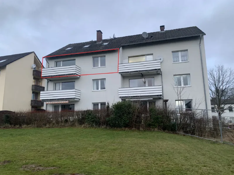 Bild1 - Wohnung mieten in Bielefeld - Gemütliche 3-Zimmerwohnung mit Balkon in Brake-Bielefeld