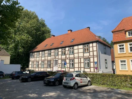 Bild1 - Wohnung mieten in Herford - Gemütliche, kleine Single-Wohnung in denkmalgeschütztem Wohnhaus der City!