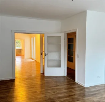 Bild1 - Wohnung mieten in Herford - Renovierte Stadtwohnung mit ruhigem Balkon in der Radewig!