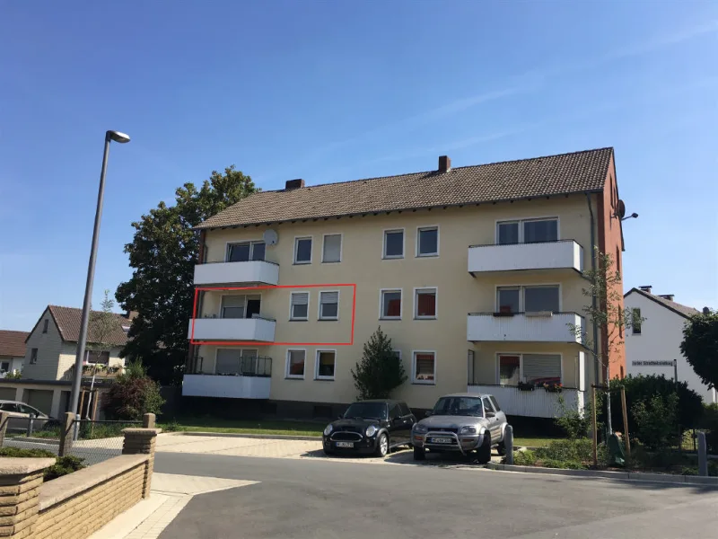 Bild1 - Wohnung mieten in Herford - Kinderfreundliche Wohnlage! Kleine 3-Zimmerwohnung mit Balkon in Herringhausen!