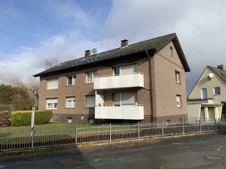 Bild1 - Wohnung mieten in Bad Salzuflen - Ideale Singlewohnung! 1,5 Zimmer-Wohnung in ruhiger Lage von Bad Salzuflen (OT Knetterheide)