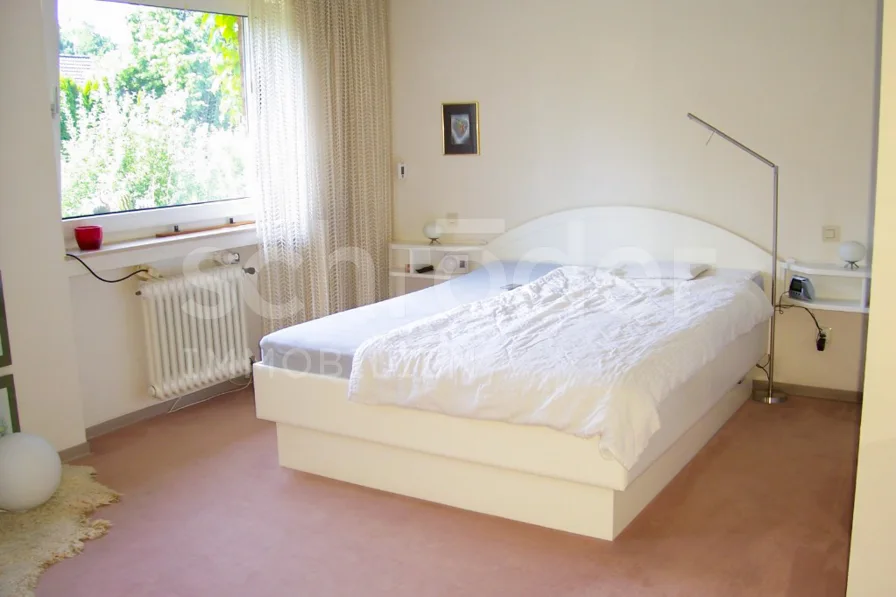 Schlafzimmer Eltern OG