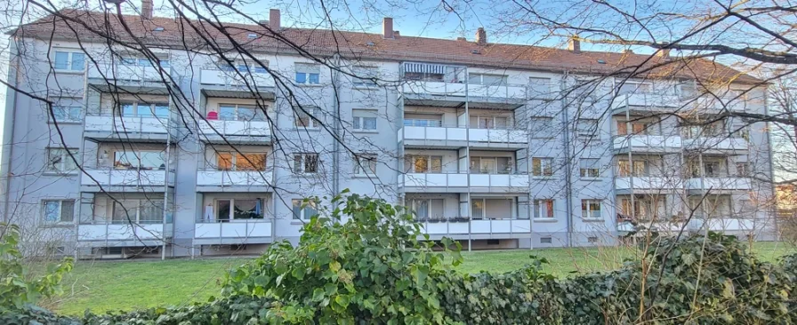 5184 - Ansicht Gesamtansicht Gartenseite - Wohnung kaufen in Pirmasens - 2,5 Zimmer, Küche, Bad mit Balkon Eigentumswohnung in Pirmasens zu verkaufen!