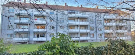 5184 - Ansicht Gesamtansicht Gartenseite - Wohnung kaufen in Pirmasens - 2,5 Zimmer, Küche, Bad mit Balkon Eigentumswohnung in Pirmasens zu verkaufen!