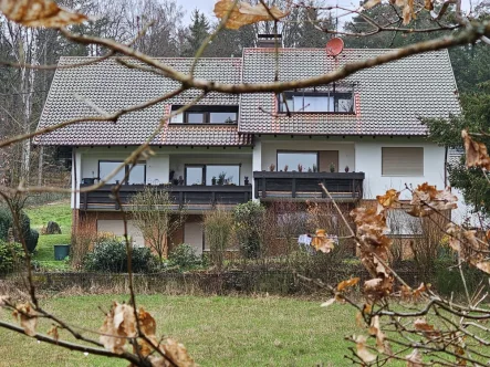 5231 - Ansicht von Süden - Wohnung kaufen in Trippstadt - Herrliche Lage in Trippstadt! Eigentumswohnung mit Terrasse und Stellplatz zu verkaufen.